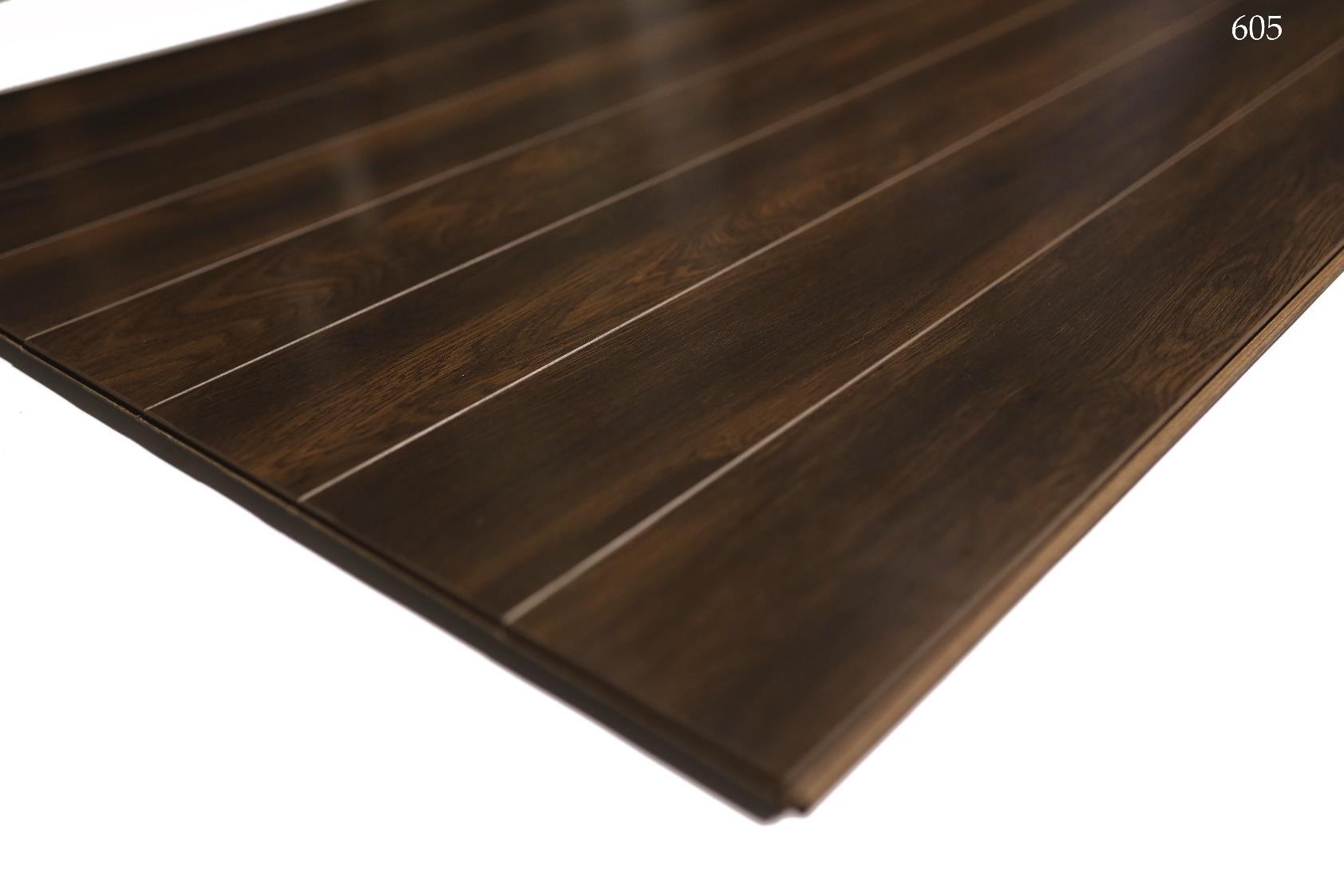 Laminated Flooring 605 - Image 2